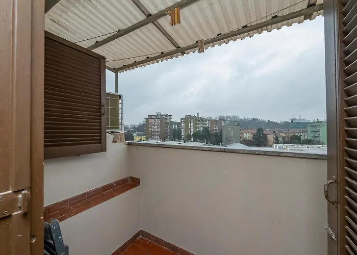 Xenia Apartments - Elegant Penthouse In Fiera Area